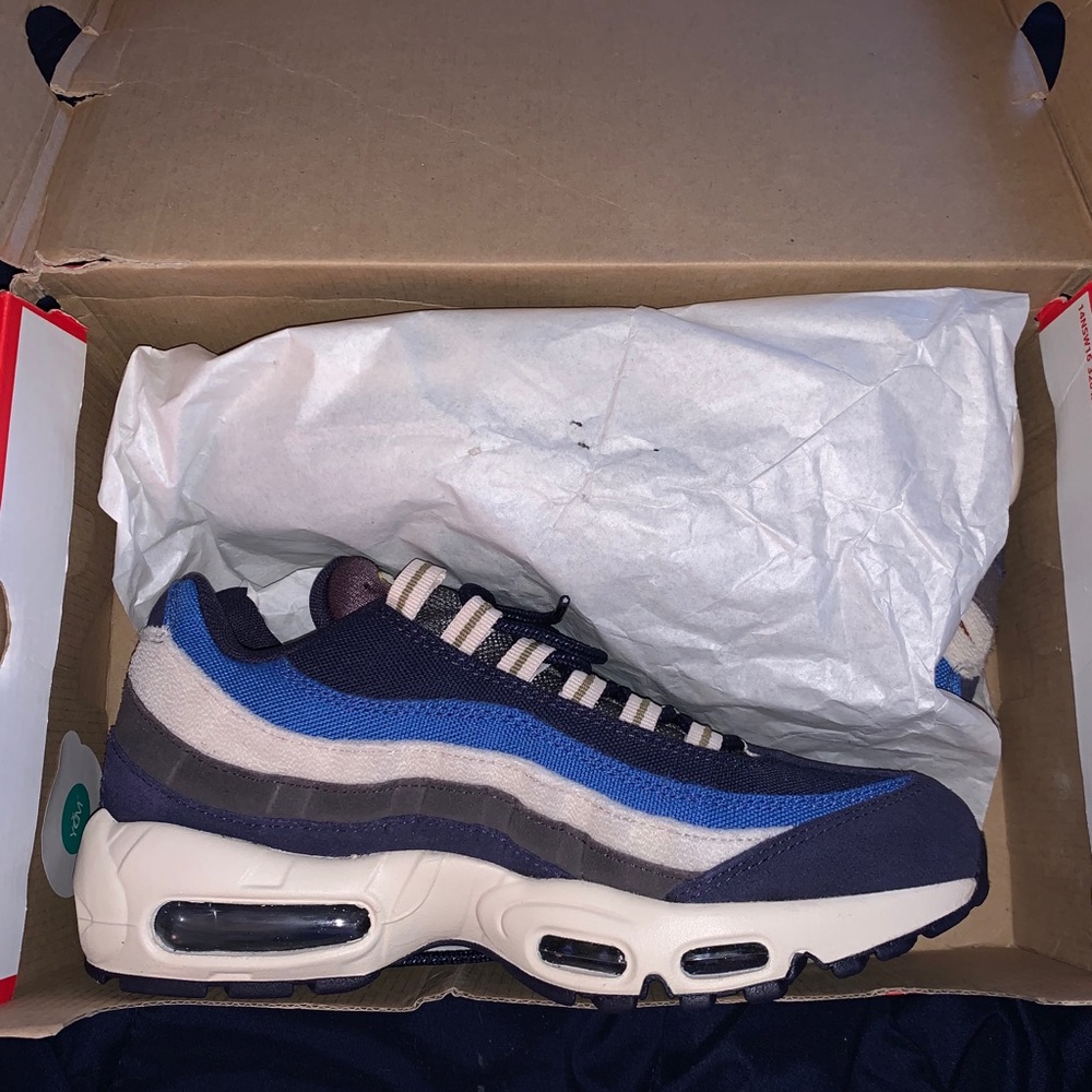 BRAND NEW Women’s Nike Airmax 95 Sz. 7